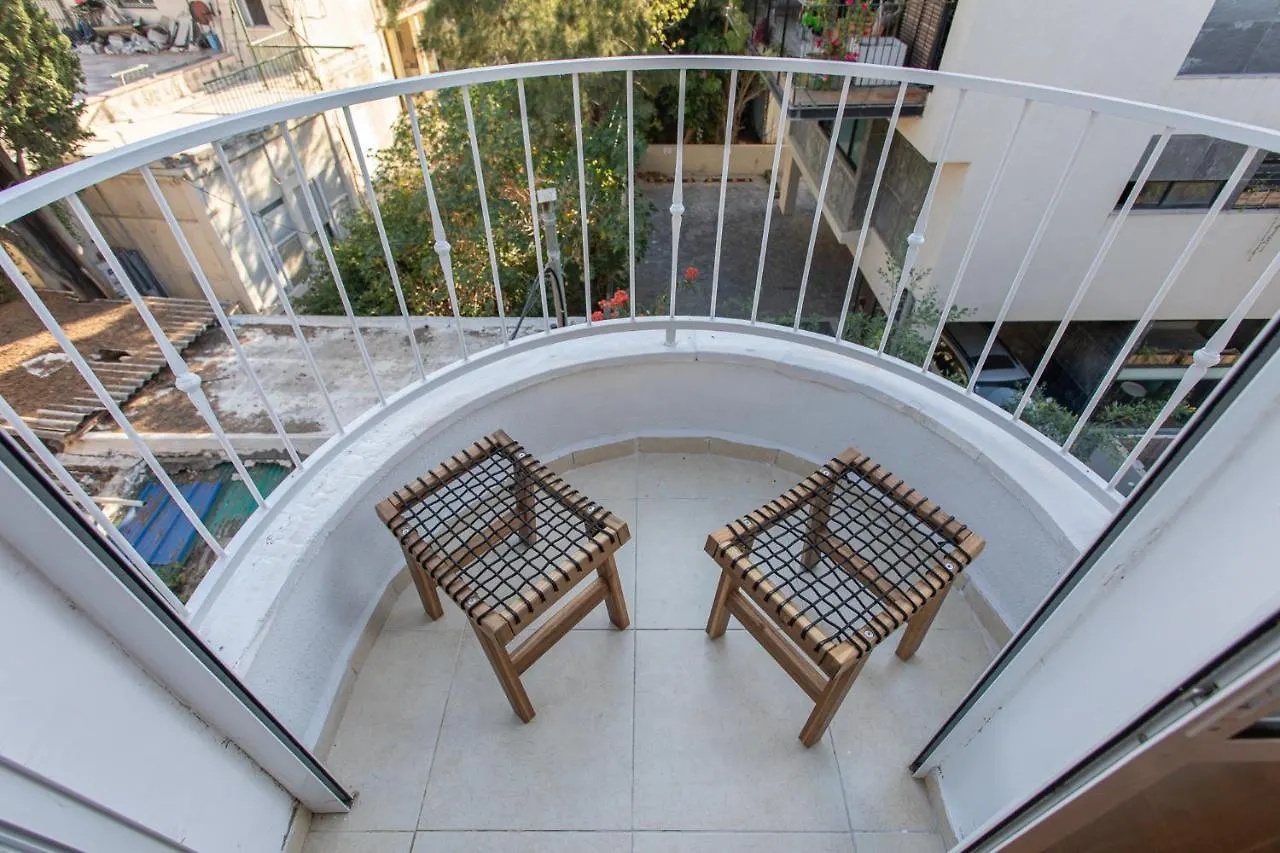 Apartment Port City Haifa - Bat Galim 25 Mtrs From The Beach & Rambam