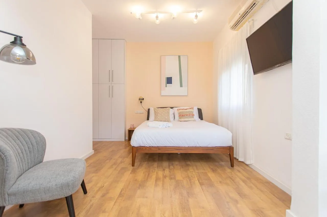 Port City Haifa - Bat Galim 25 Mtrs From The Beach & Rambam Apartment