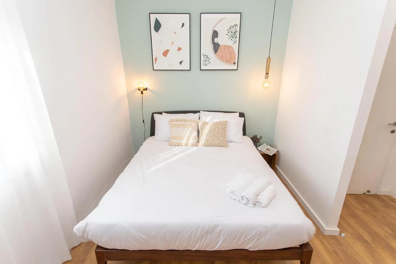 Apartment Port City Haifa - Bat Galim 25 Mtrs From The Beach & Rambam
